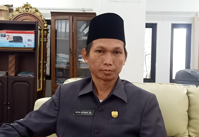0402-Patih-Herman-AB