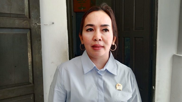 DPRD Kalteng__Maryani Sabran 1